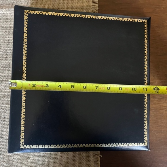 Exposures three-ring binder scrapbooks - Picture 5 of 8